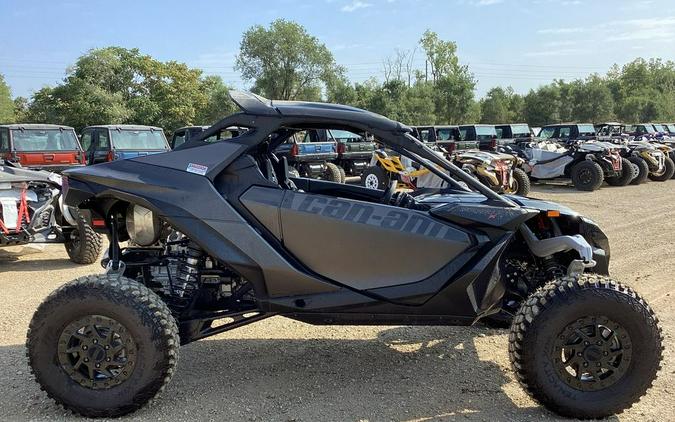 2024 Can-Am™ Maverick R X