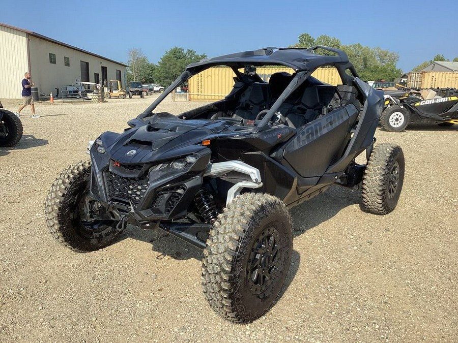 2024 Can-Am™ Maverick R X