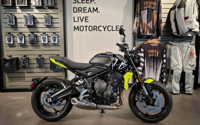 2024 Triumph Trident 660 Jet Black/Triumph Racing Yellow