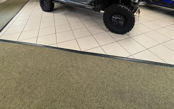 2025 Yamaha Wolverine RMAX4 1000 XT-R