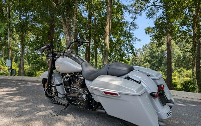 FLHRXS 2025 Road King™ Special