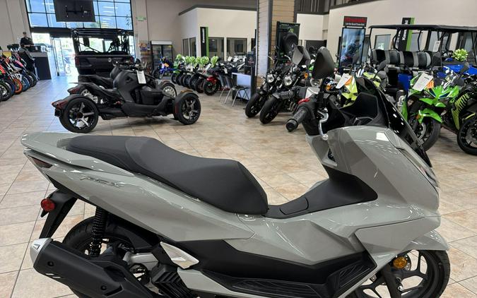 2026 Honda PCX ABS