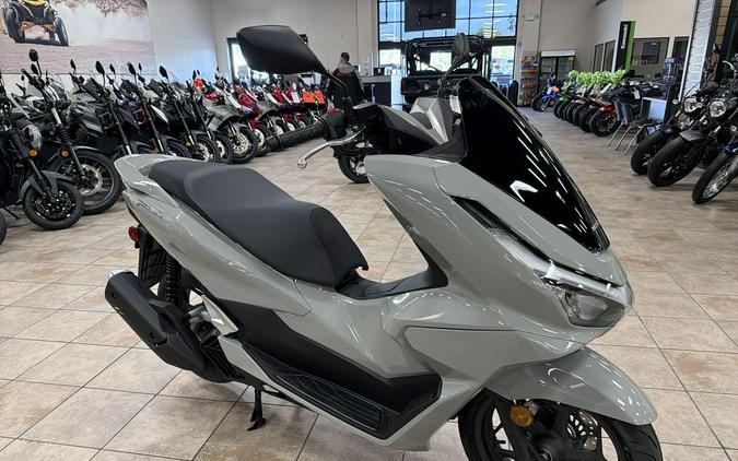 2026 Honda PCX ABS
