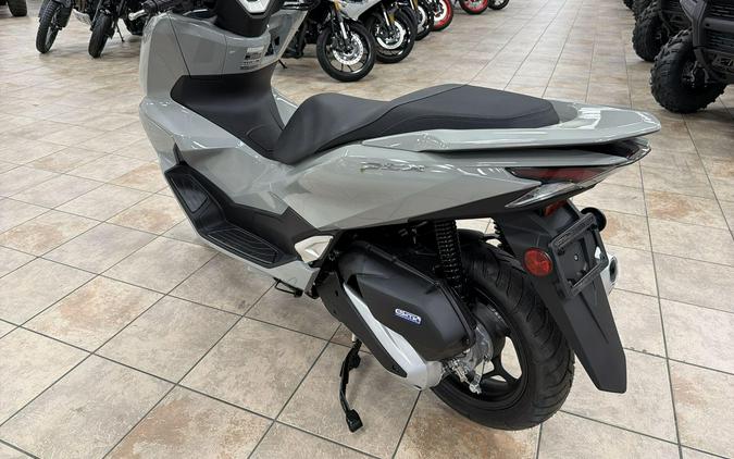 2026 Honda PCX ABS