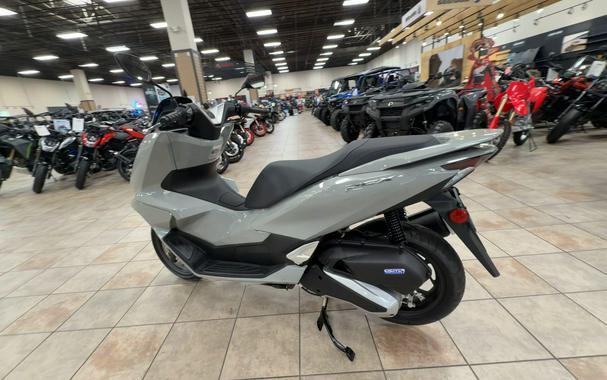 2026 Honda PCX ABS