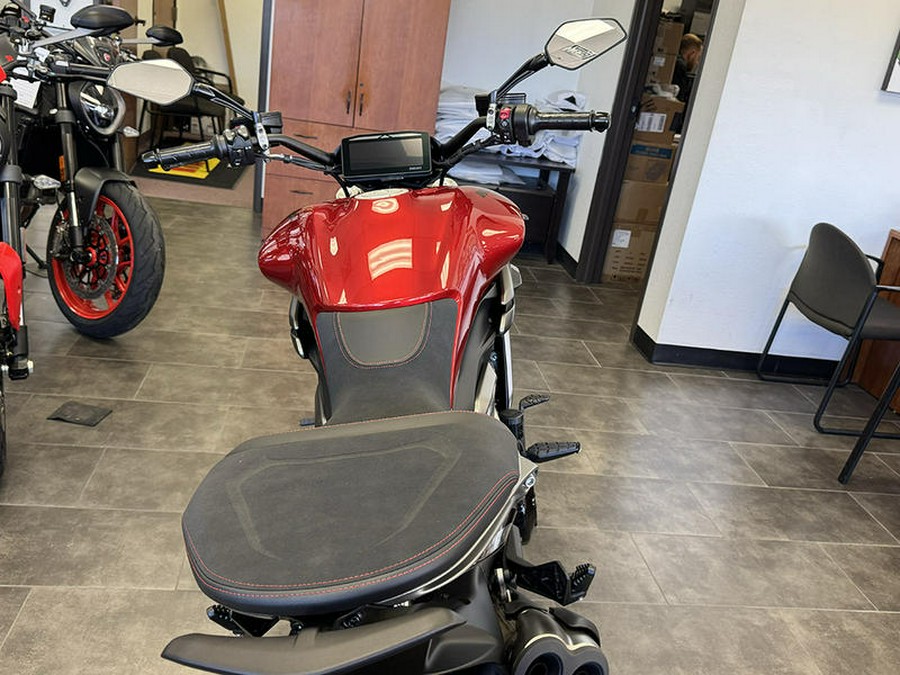 2026 Ducati XDiavel V4 Burning Red