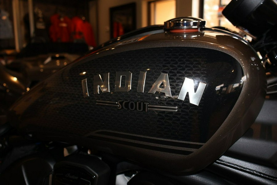 2026 Indian Scout Bobber Limited +Tech Heavy Metal Smoke