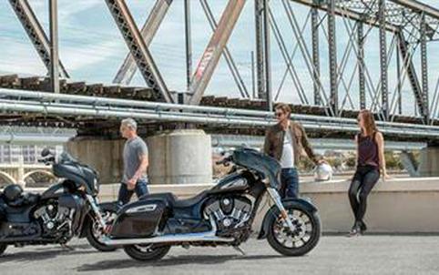 2020 Indian Motorcycle Chieftain® Dark Horse®