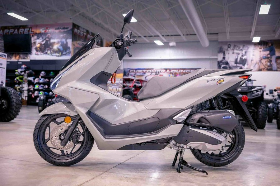 2025 Honda® PCX