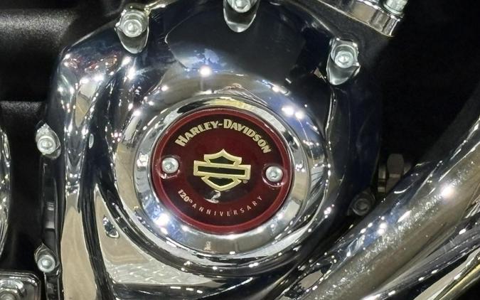 2023 Harley-Davidson® Ultra Limited Heirloom Red Fade 1142/1300