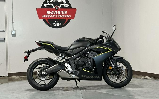 2026 Honda CBR650R E-Clutch