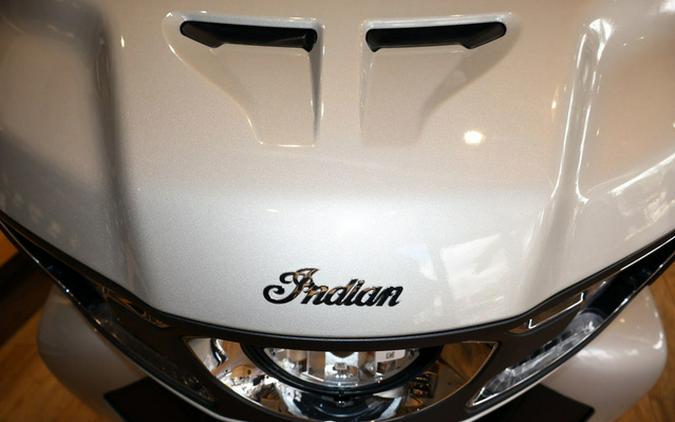 2026 Indian Pursuit Limited 112 W/Powerband Audio Black Metal