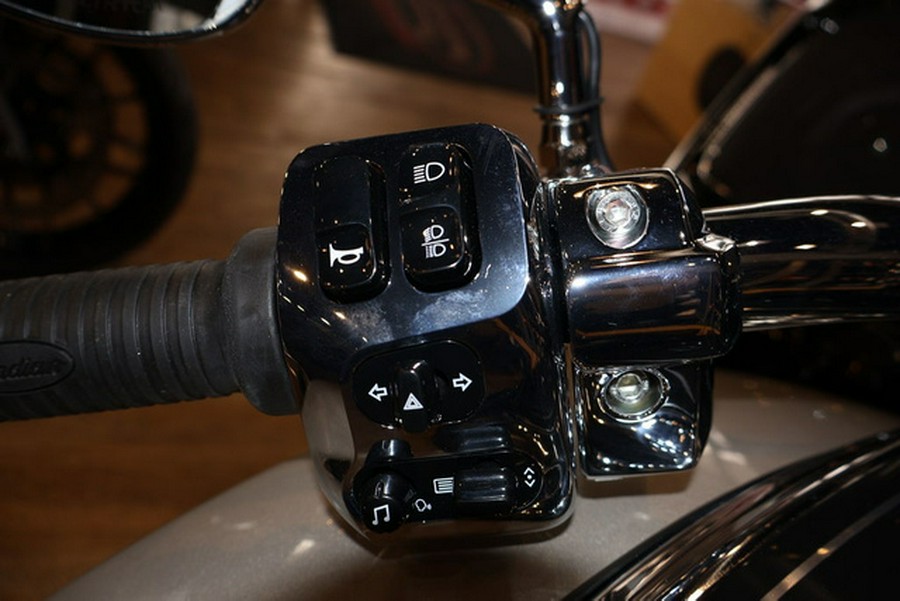 2026 Indian Pursuit Limited 112 W/Powerband Audio Black Metal