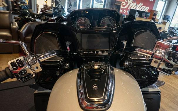 2026 Indian Pursuit Limited 112 w/PowerBand Audio Silver Quartz Metallic