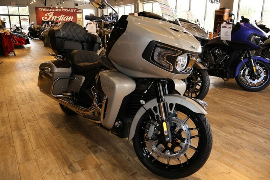 2026 Indian Pursuit Limited 112 W/Powerband Audio Black Metal