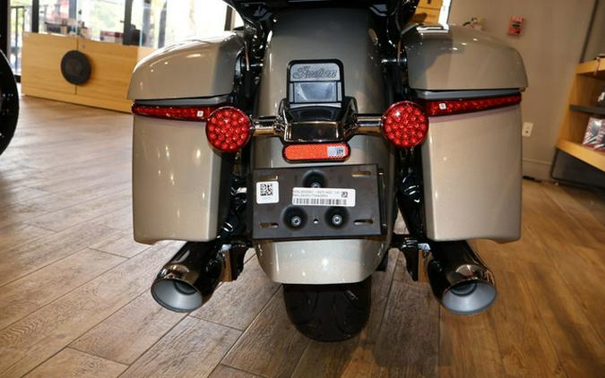 2026 Indian Pursuit Limited 112 W/Powerband Audio Black Metal