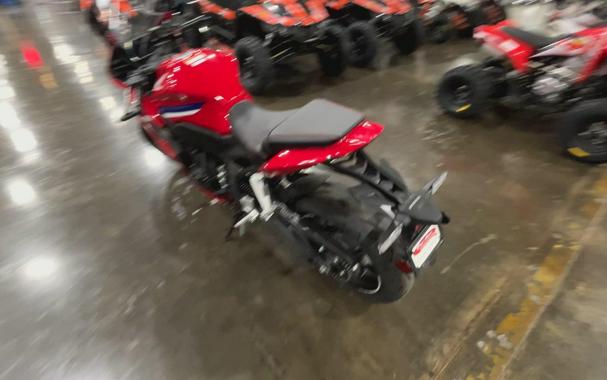 2026 Honda CBR650R E-CLUTCH