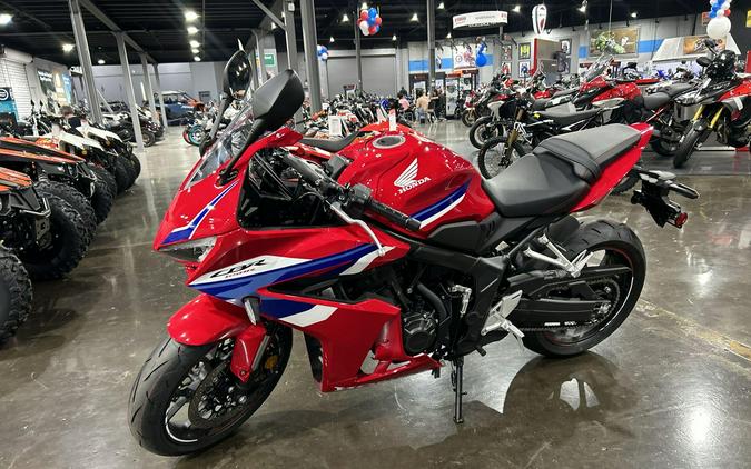 2026 Honda CBR650R E-CLUTCH