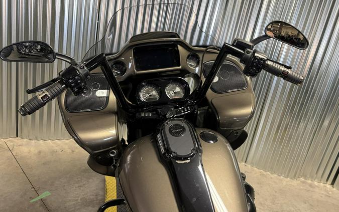 2021 Harley-Davidson CVO Road Glide Bronze Armor