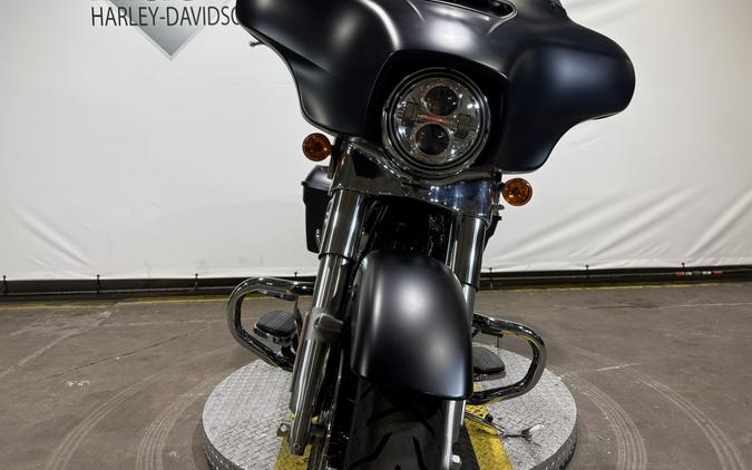 2022 Harley-Davidson® Street Glide® Special Black Denim