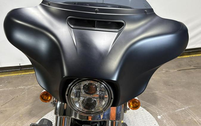 2022 Harley-Davidson® Street Glide® Special Black Denim