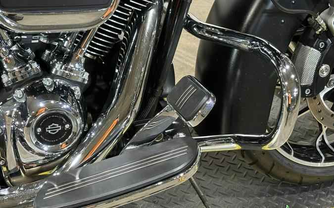 2022 Harley-Davidson® Street Glide® Special Black Denim