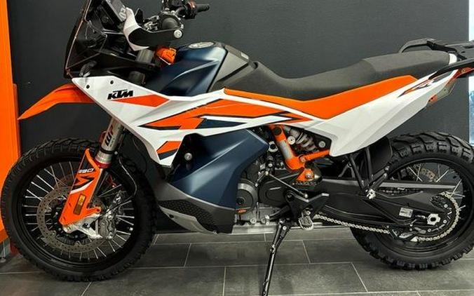 2023 KTM 890 Adventure R First Look [7 Fast Facts + 16 Photos]