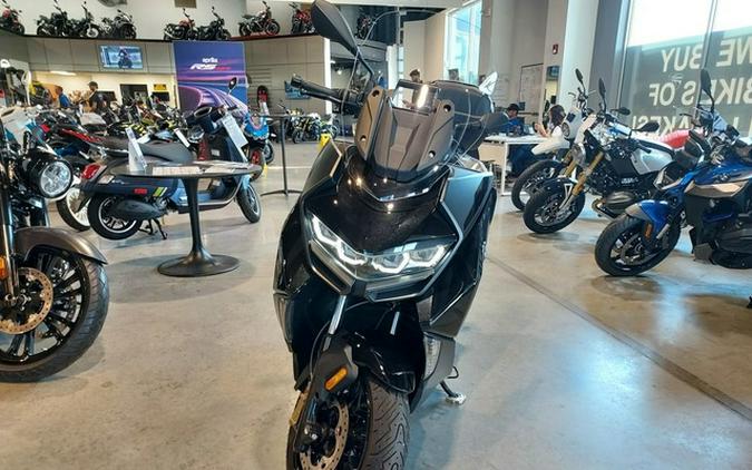 2024 BMW 24CG