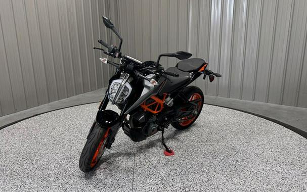 2022 KTM Duke 390