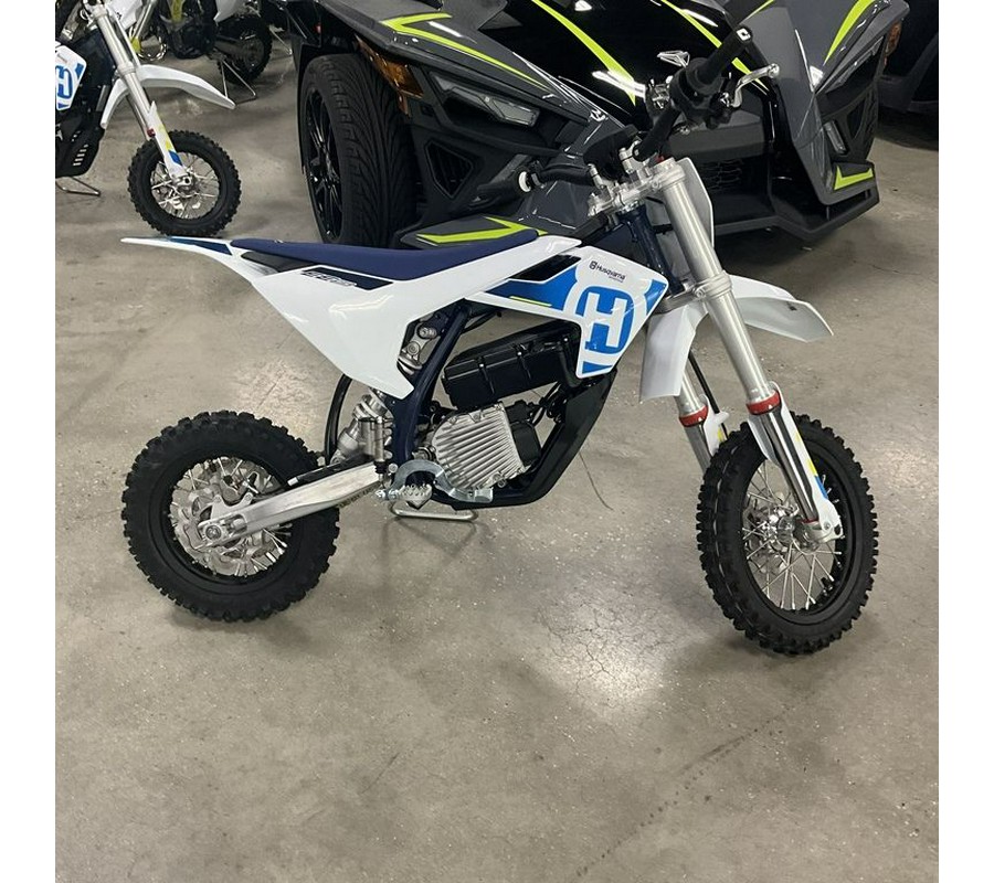 2024 Husqvarna® EE 5