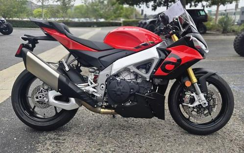 2024 Aprilia® Tuono V4 1100