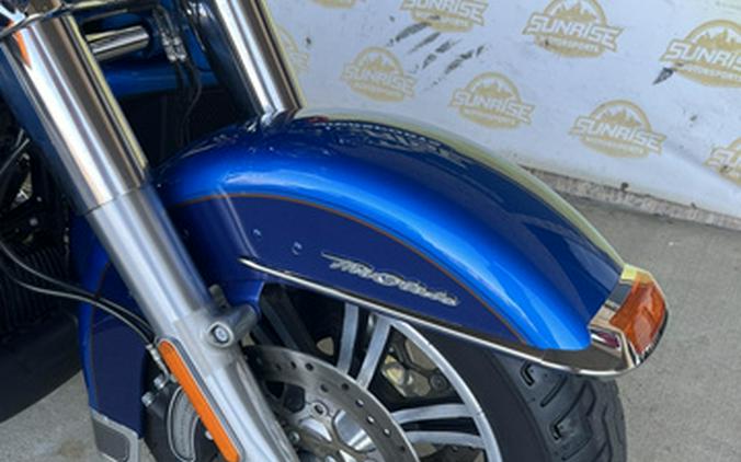 2017 Harley-Davidson Trike FLHTCUTG Tri Glide Ultra