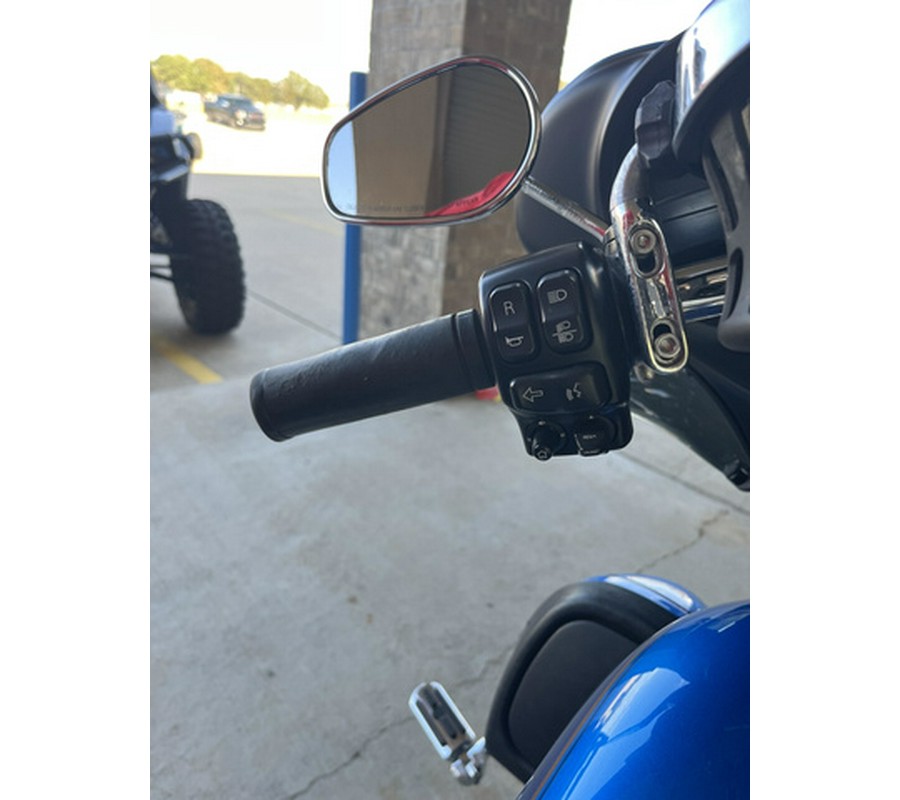 2017 Harley-Davidson Trike FLHTCUTG Tri Glide Ultra