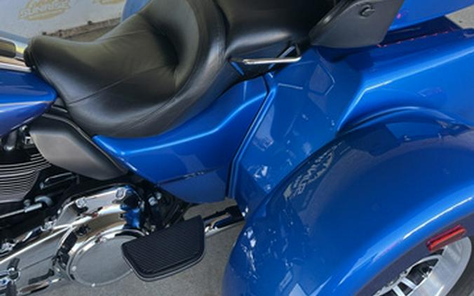 2017 Harley-Davidson Trike FLHTCUTG Tri Glide Ultra