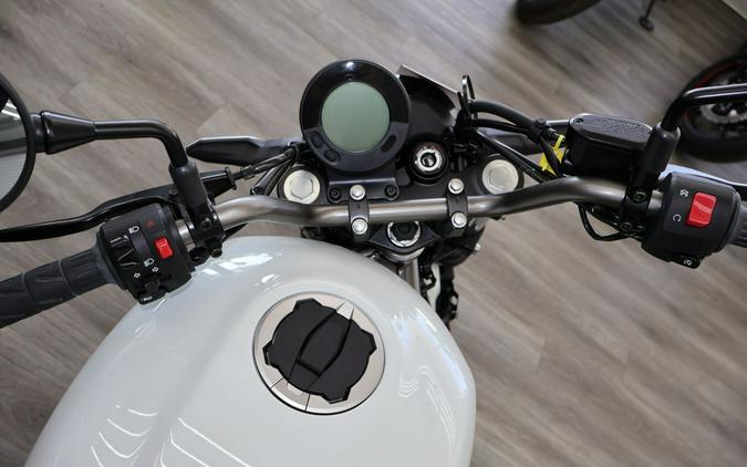 2024 Kawasaki Eliminator® Pearl Robotic White