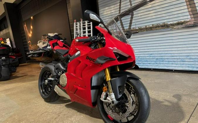 2024 Ducati Panigale V4 S Red