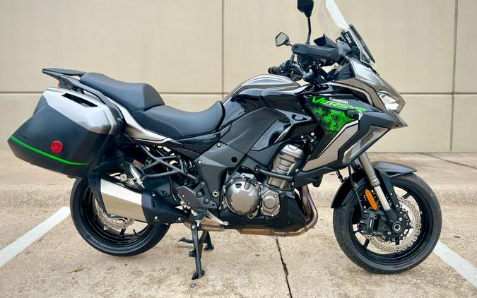 2022 Kawasaki Versys 1000 SE LT+