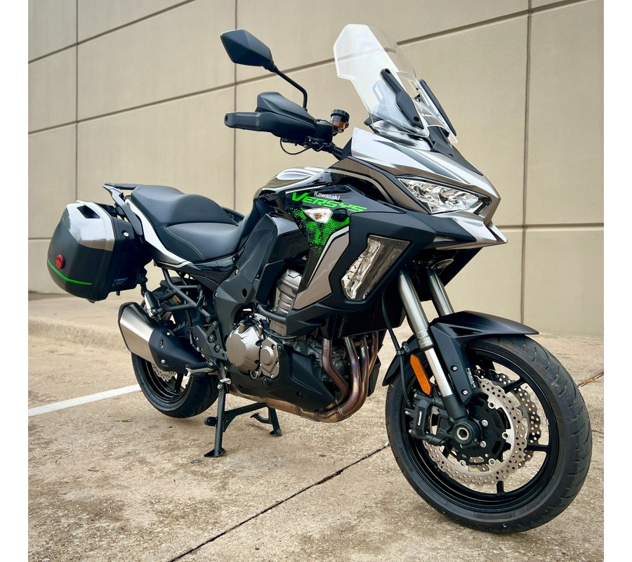 2022 Kawasaki Versys 1000 SE LT+