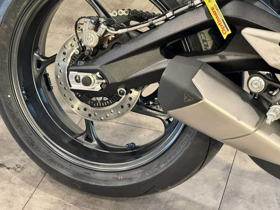 2025 Triumph Street Triple 765 RS Carnival Red