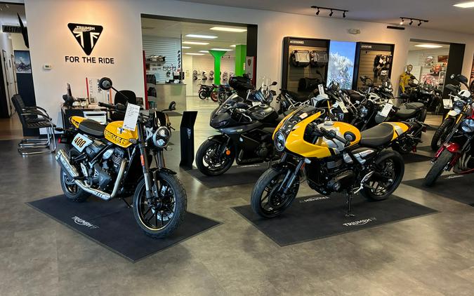 2026 Triumph Thruxton 400