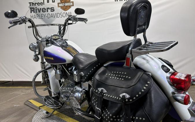 2010 Harley-Davidson Heritage Softail Classic Two-Tone White Ice Pearl/Black Ice Pearl