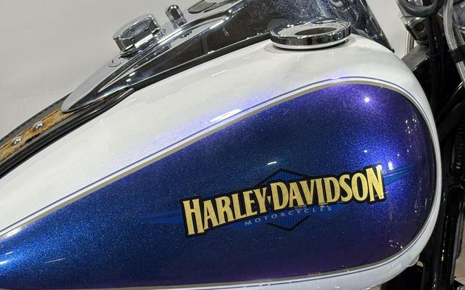 2010 Harley-Davidson Heritage Softail Classic Two-Tone White Ice Pearl/Black Ice Pearl