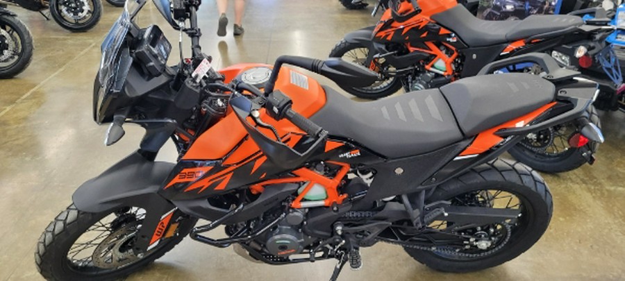 2023 KTM 390 Adventure