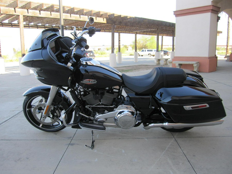 2026 Harley-Davidson Road Glide VIVID BLACK