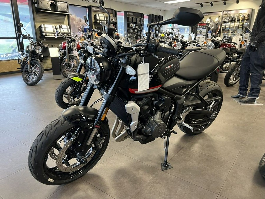 2023 Triumph Trident 660 Sapphire Black