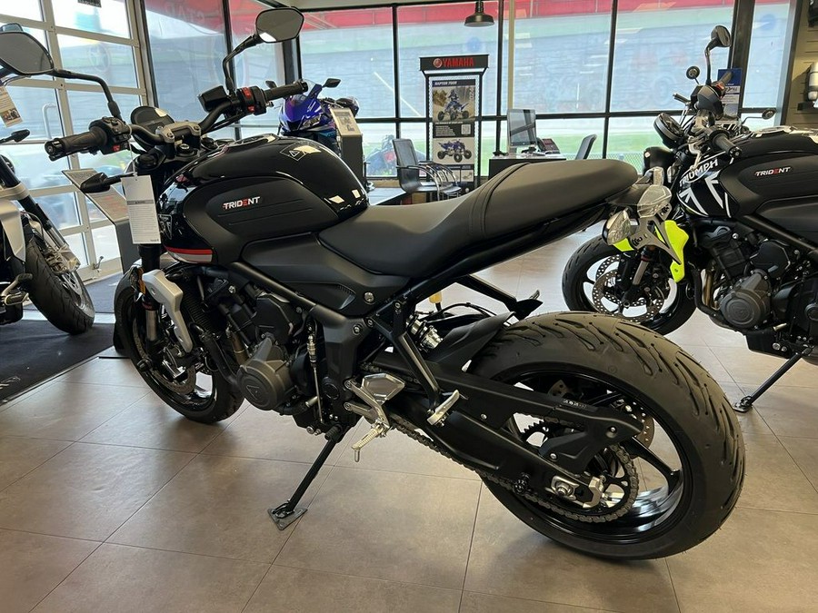 2023 Triumph Trident 660 Sapphire Black