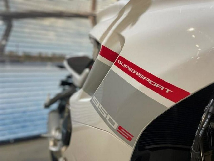 2024 Ducati Supersport 950 S White Stripe 950 S