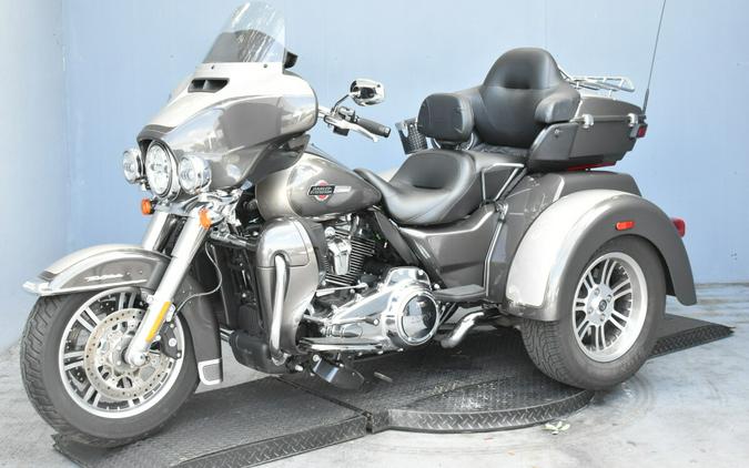 2023 Harley-Davidson Tri Glide Ultra FLHTCUTG