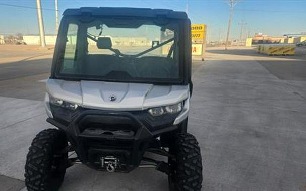 2020 Can-Am Defender DPS HD10