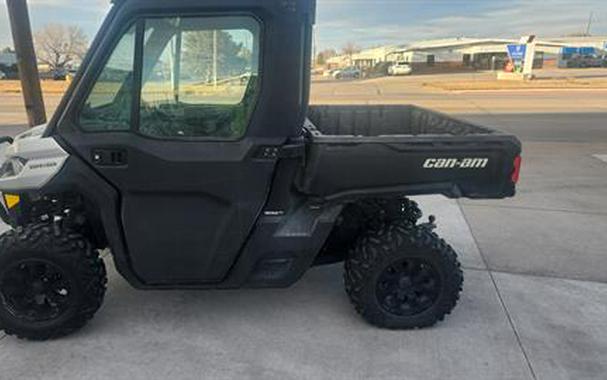 2020 Can-Am Defender DPS HD10